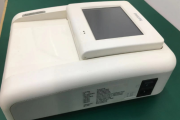 飞利浦 FM20 胎监仪的显示屏具有以下特点
